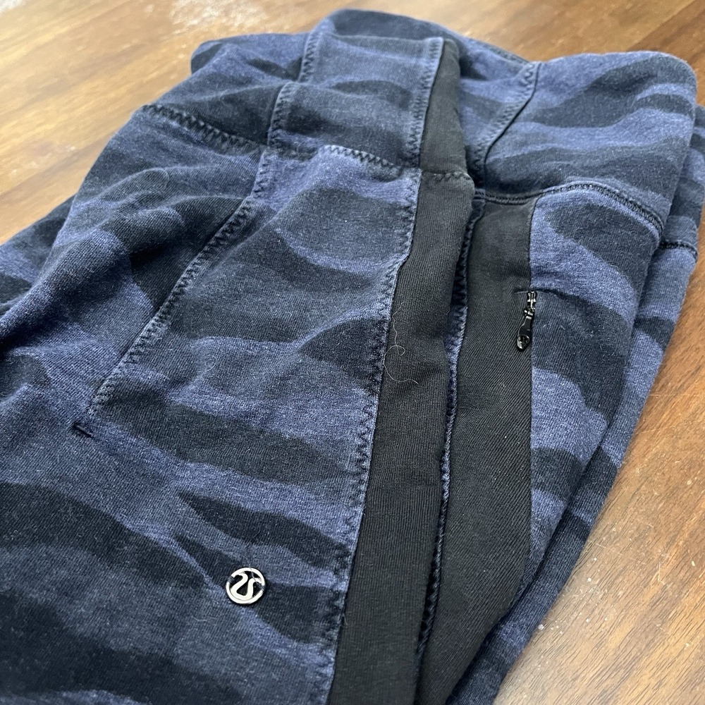 Lululemon Scuba High Rise Joggers Women's 10 Blue Camo Fleece Camouflage Lw5dhgs
